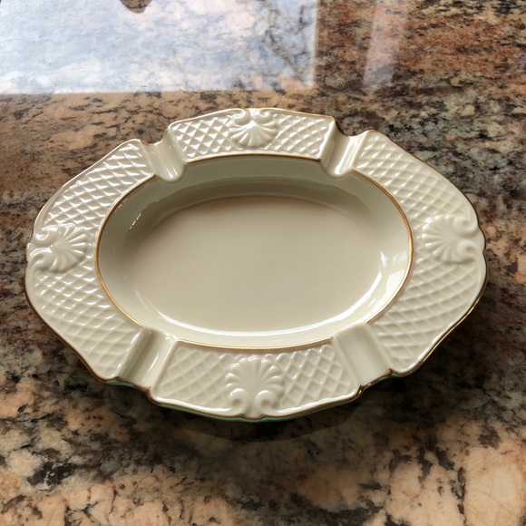 Lenox China, Tray / Dish (14 1/2” X 7”) - Picture 4 of 5